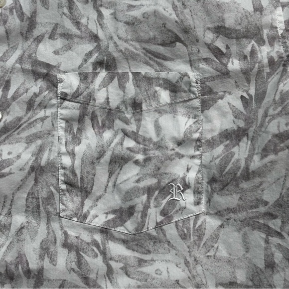 Men's Gray Leaf Print Casual Shirt - Picture 5 of 8